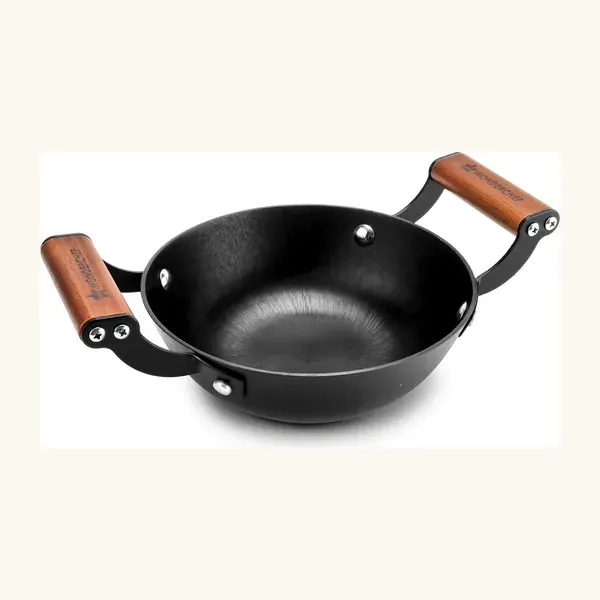 Wonderchef Pre-Seasoned Ferro Light 24cm with your logo